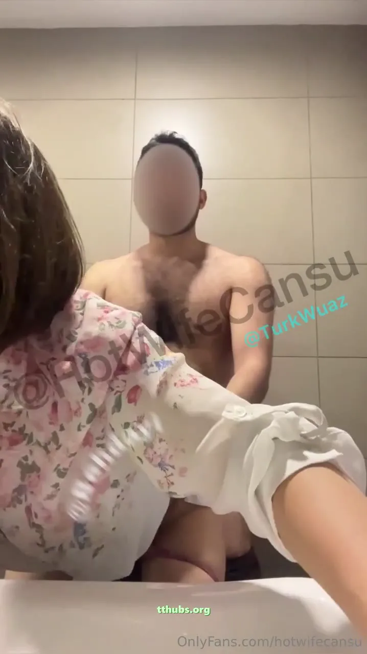 Kısa Sikiş Hotwife Cansu Avm Tuvaletinde Verdi