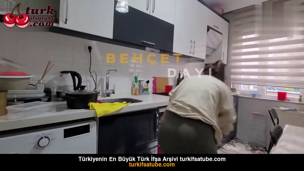 Zeynep Tumbekin Ciplak Kardesi Harika Amını Parmakladı Türk ifşa