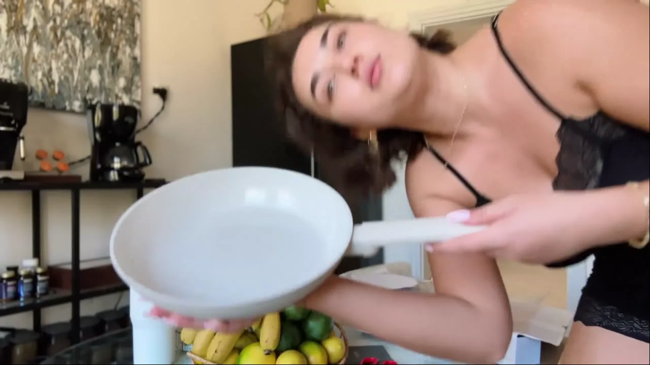 Di̇lan  kız yayında muhteşem şov türk ifşa