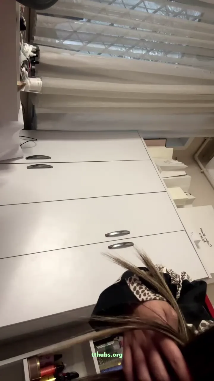 Elanur Ayan Ifşa Muhteşem Kalçalarını Sergiledi