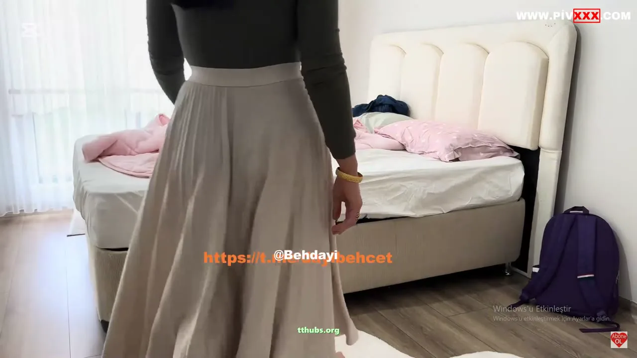 Kapalı Fatma Dom Pozlarıyla Evi Süpürüyor – Ev Hali Başka