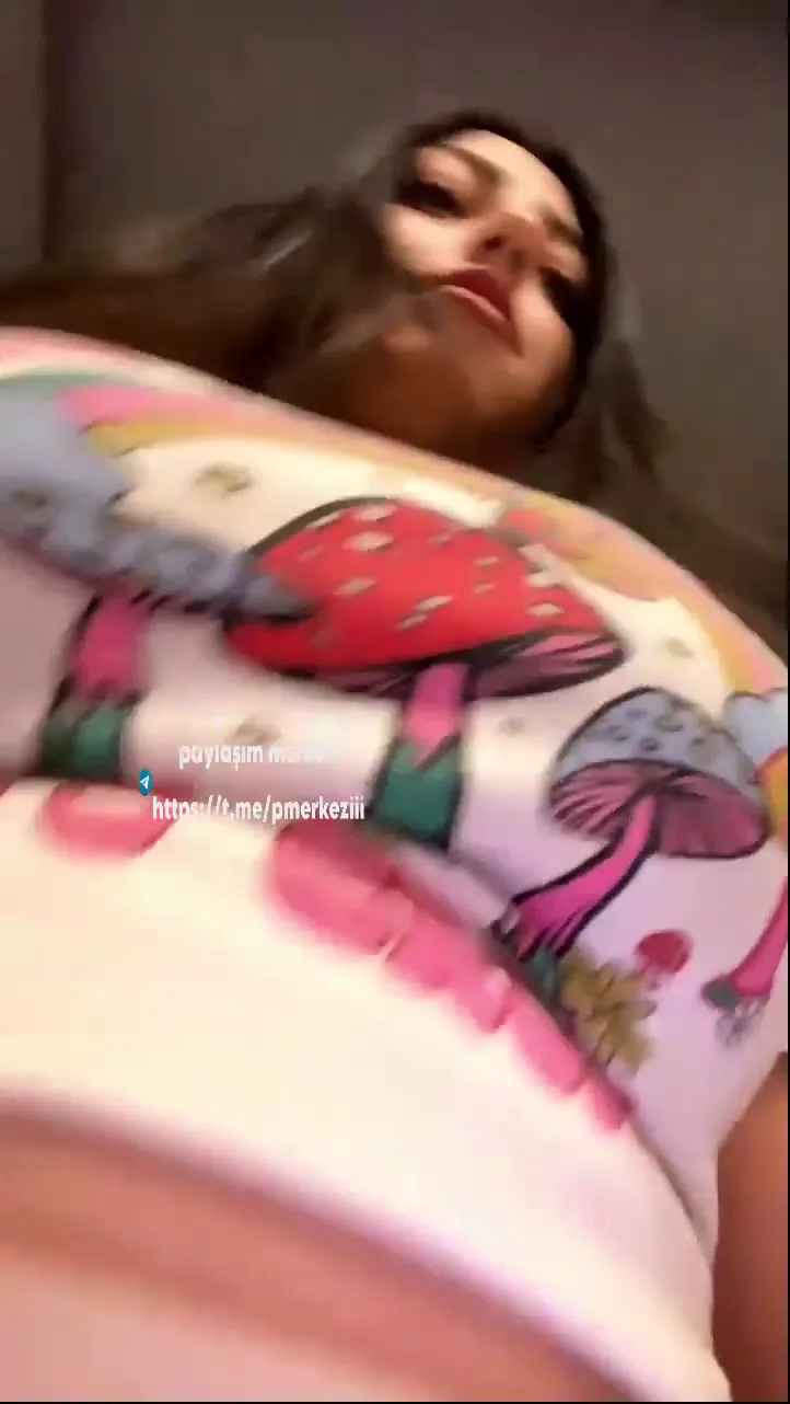 Megan Perez Normal Premi̇um