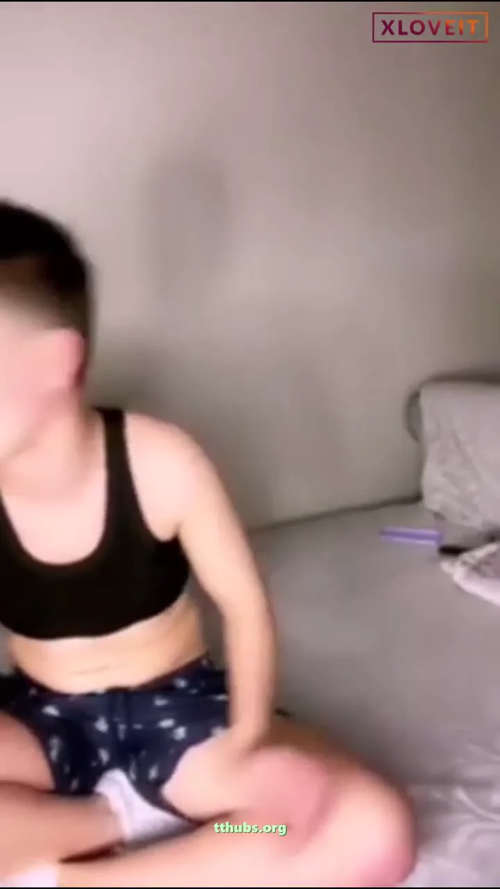 Türk Lezbiyenler Canlı Yayında Seviştiler