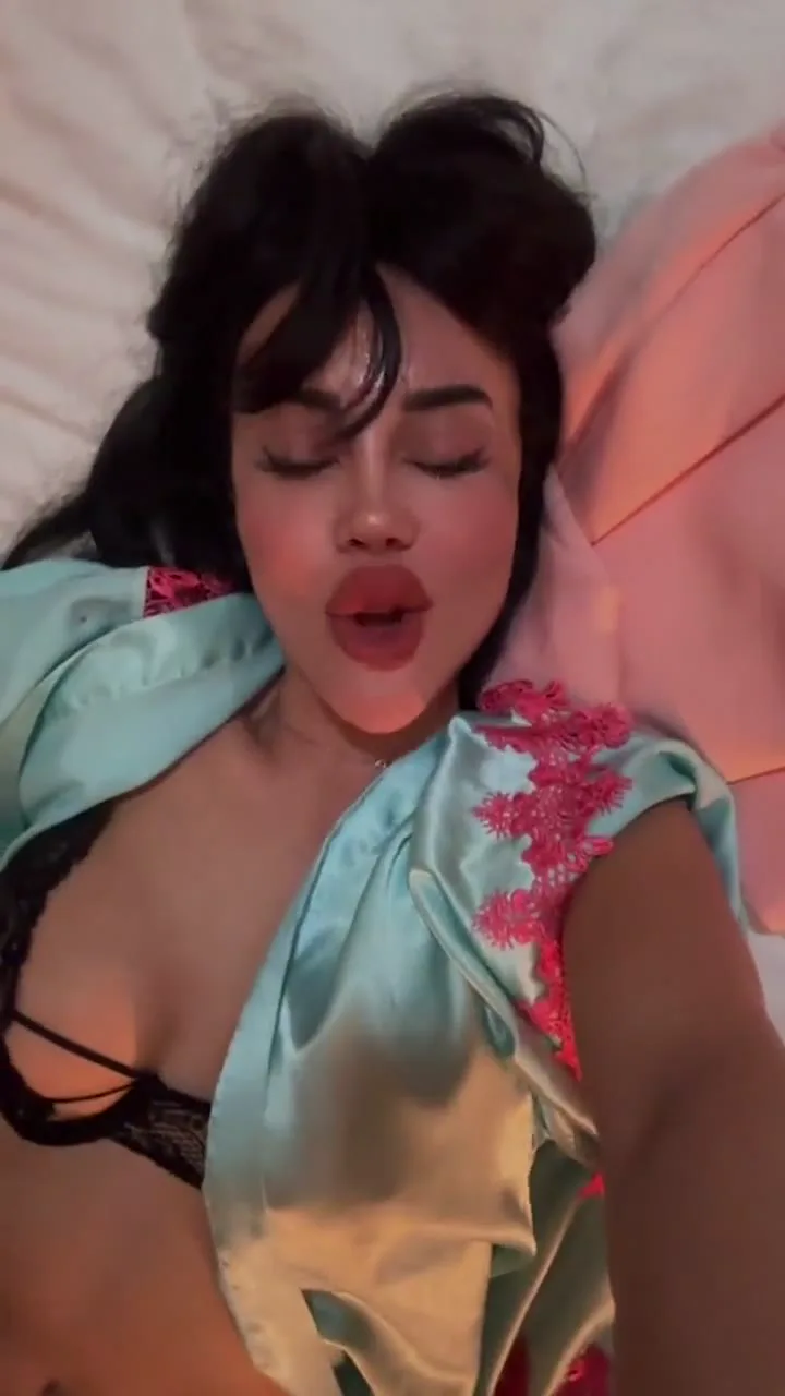 Melek Özçağan İfşa Videoları - Part 21