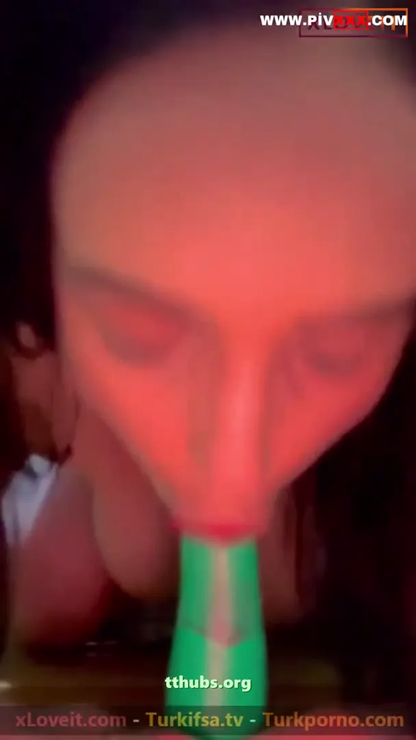 Milf Ateşli Hatun Amına Dildo Soktu Türk İfşa