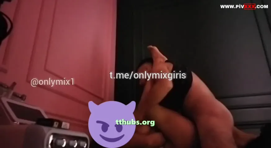 Bal Porsuğu Sertçe Sikip İnleterek Doyuruyor