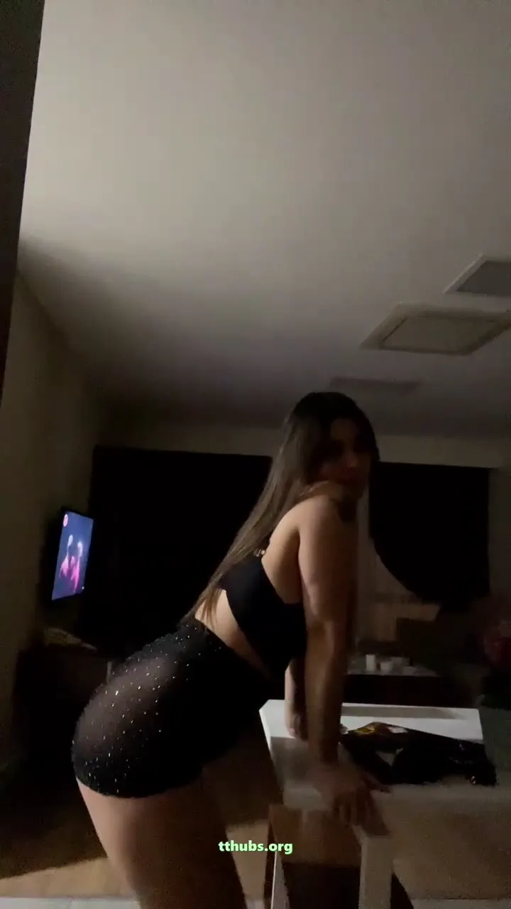 Yıldız Demir Ifşa Transparan Kıyafetli Yayın Videosu Seyret